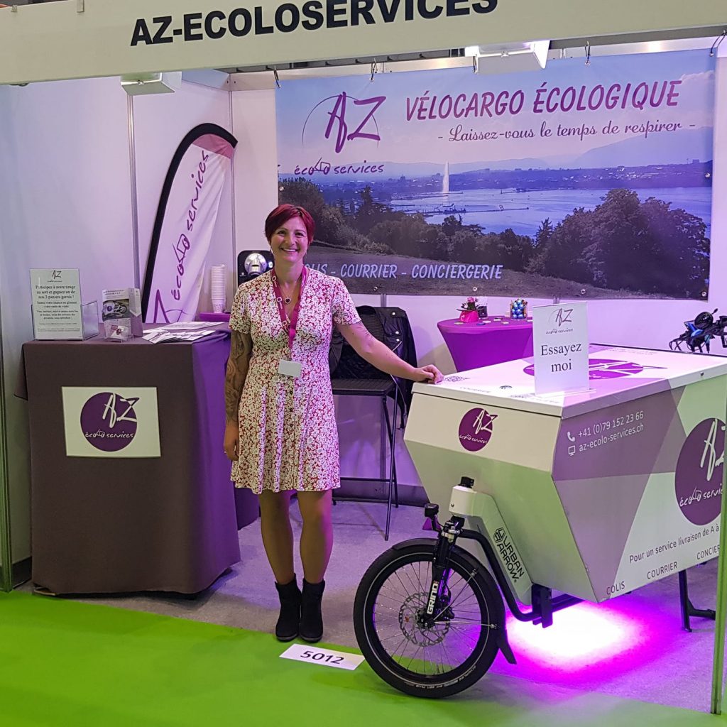 Présentation d'AZ écolo services et de son vélocargo dans un salon